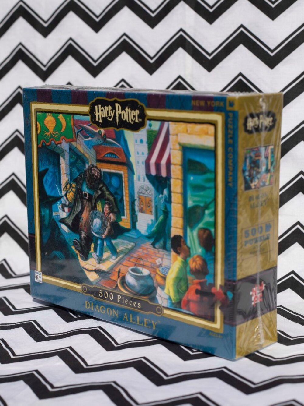 -NEW- HARRY POTTER Diagon Alley 500 Piece Puzzle | 24 x 18 Inch Mary GrandPre